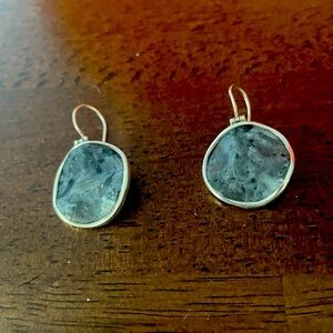 𝅺silpada Sterling Silver Feldspar Wavy Disc Earrings W1876 Retired 1.3” x .9”